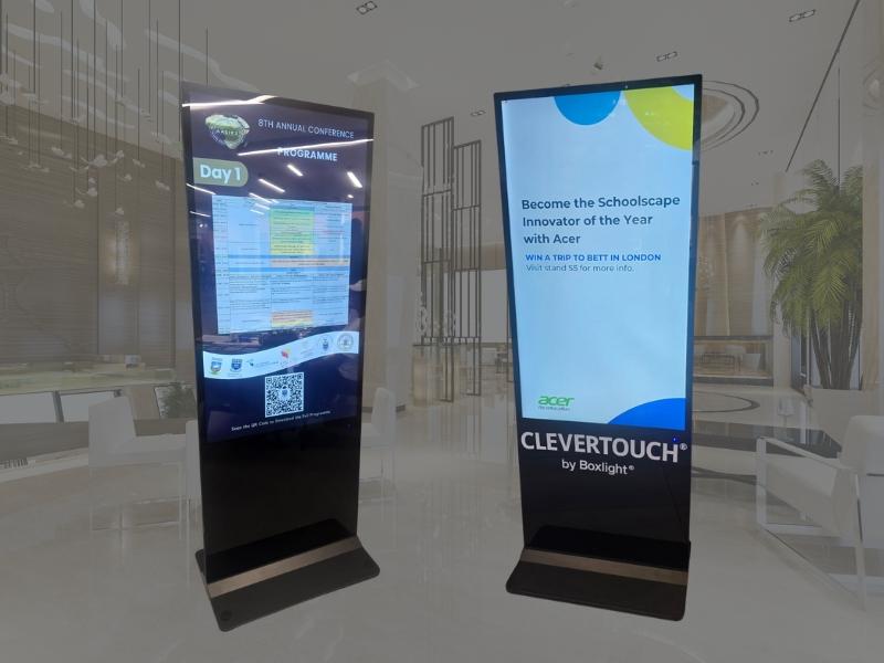 55" Touch Totem Display 